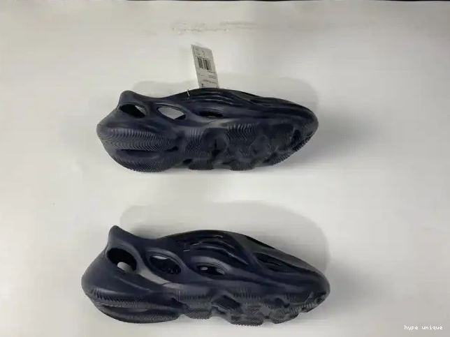 hype Mineral Adidas GV7903 Yeezy Blue RNNR Foam 0613
